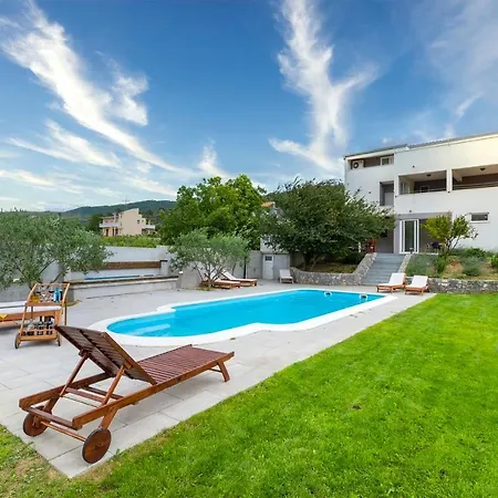 Villa Olive Tree With Secluded Pool - Happy