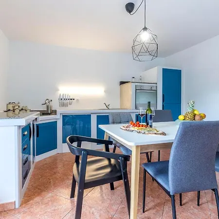 Villa Olive Tree With Secluded Pool - Happy *